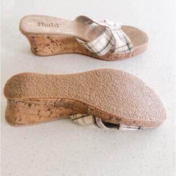 Mudd Wedges - Picture 2 of 2